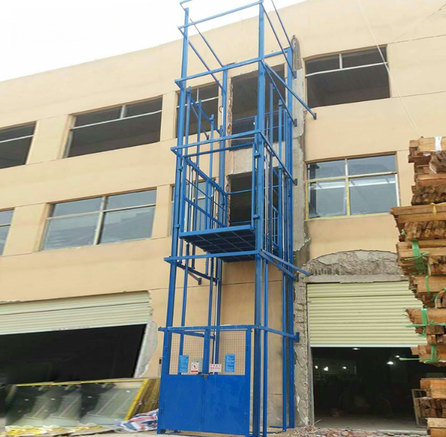 延平建材厂室外物料提升